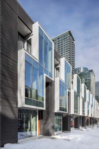 YUL Façade Côté